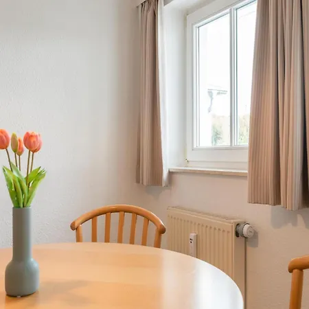 Im 3 Og Mit Balkon In Apartment *